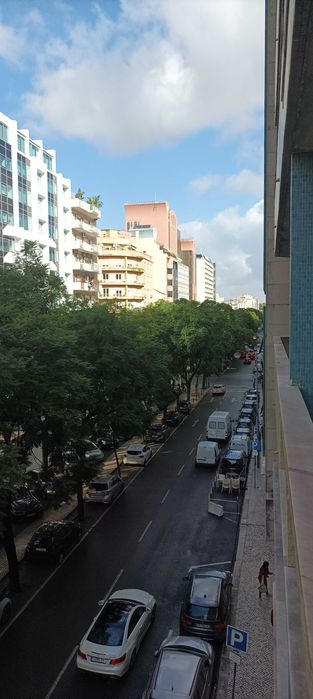 Sala de 14m2 na Avenida 5 de Outubro, Lisboa