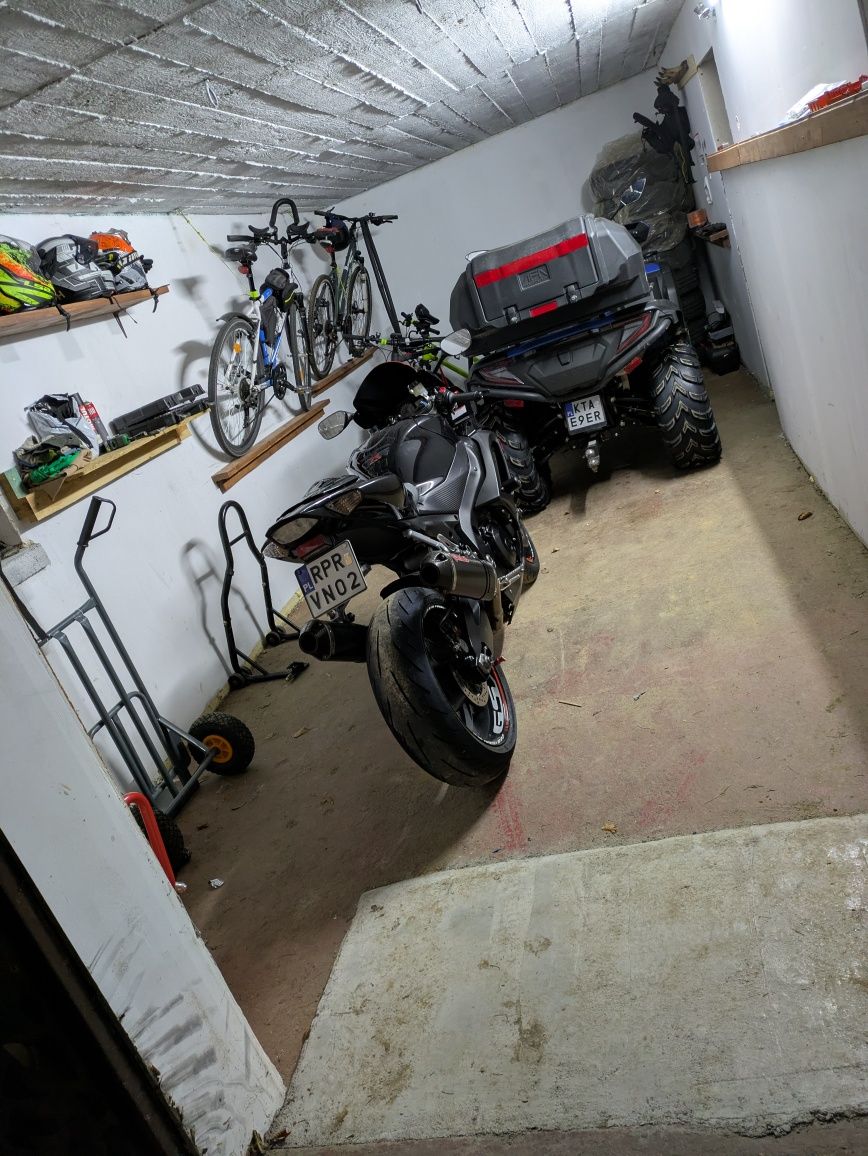 GSX-R 1000 k7 przygotowany do sezonu