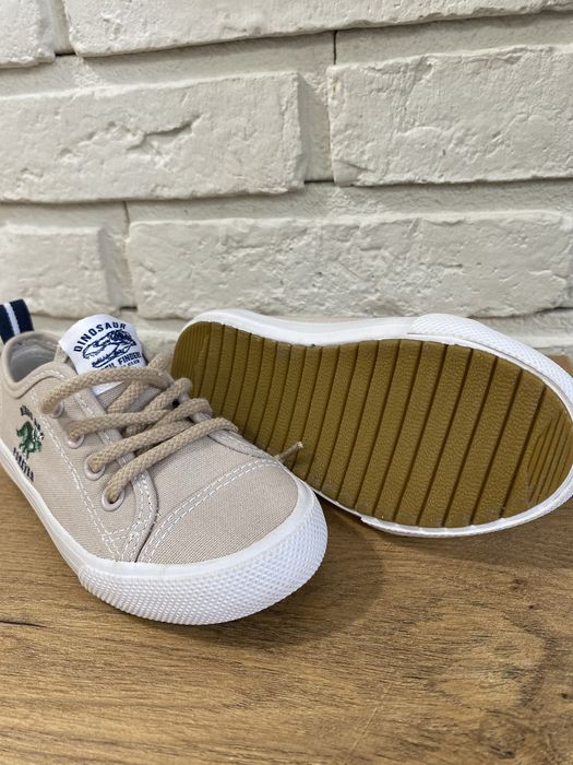 Buty chlopiec dziecko r.26 HM