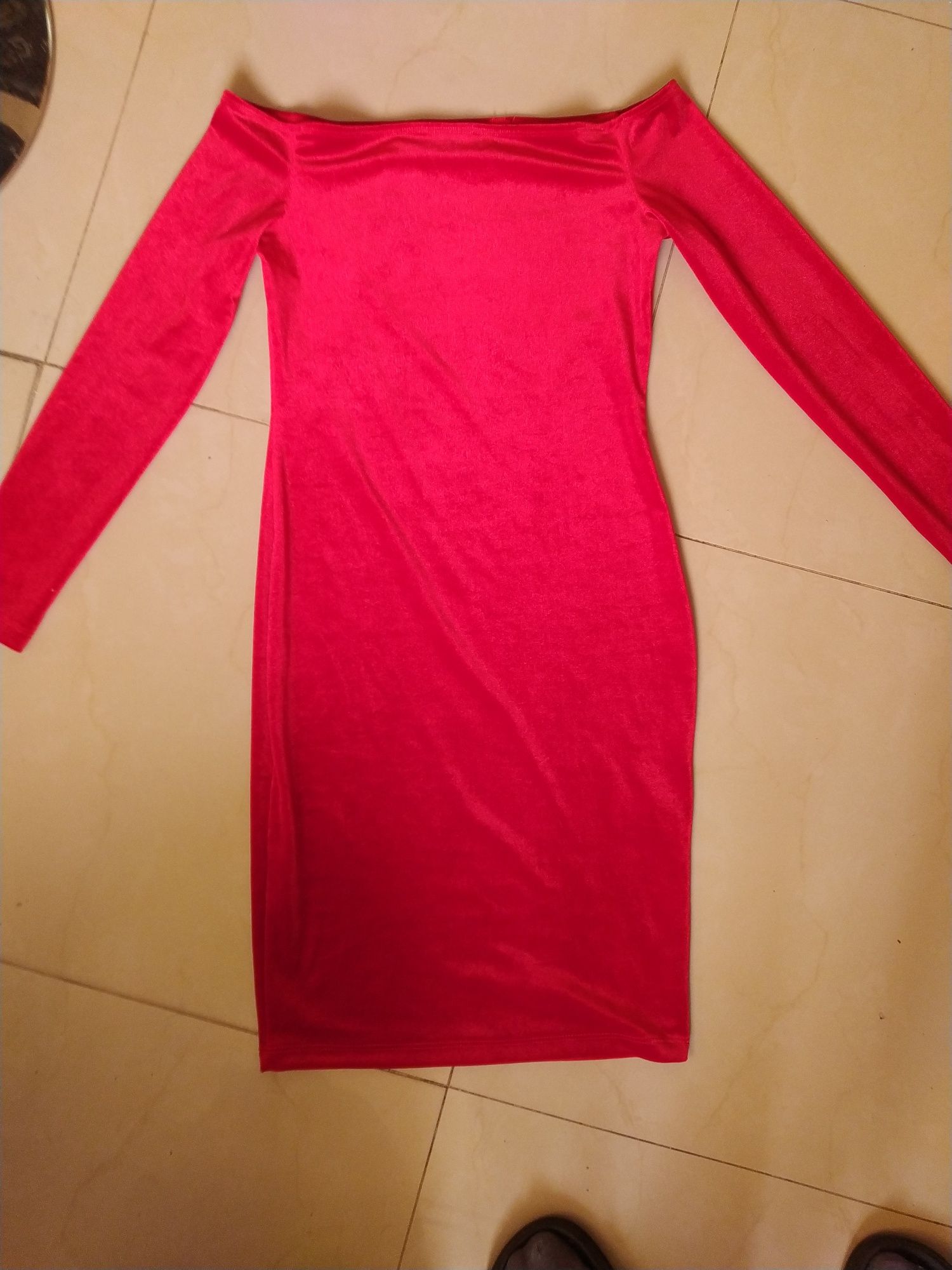 Shein S/M czerwona imprezowa sukienka