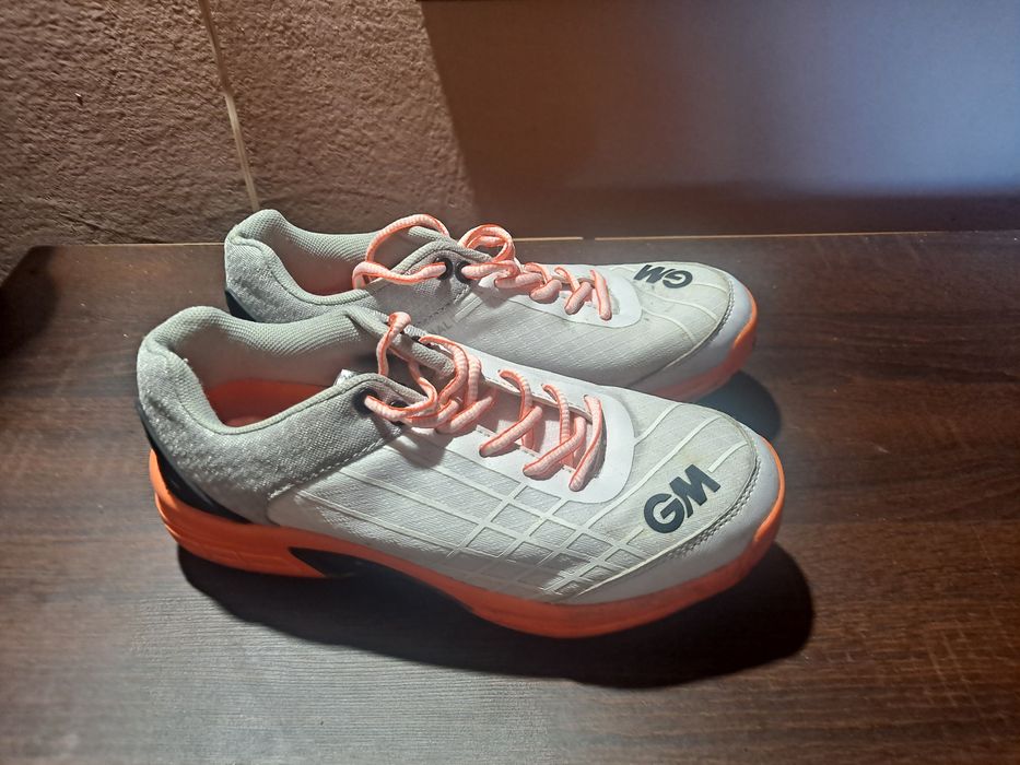 Buty do biegania GM 36 numer z kolcami