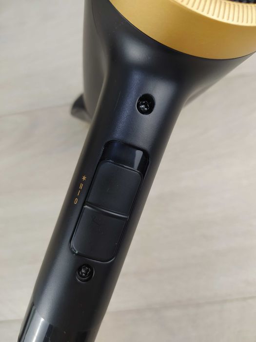 Rowenta CV1811 Express Style Suszarka do włosów OPIS