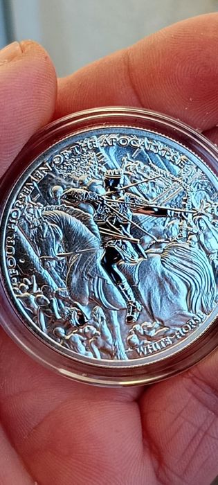 CzterechJeźdźcówApokalipsy Biały Koń-srebrna moneta kolekcjonerska