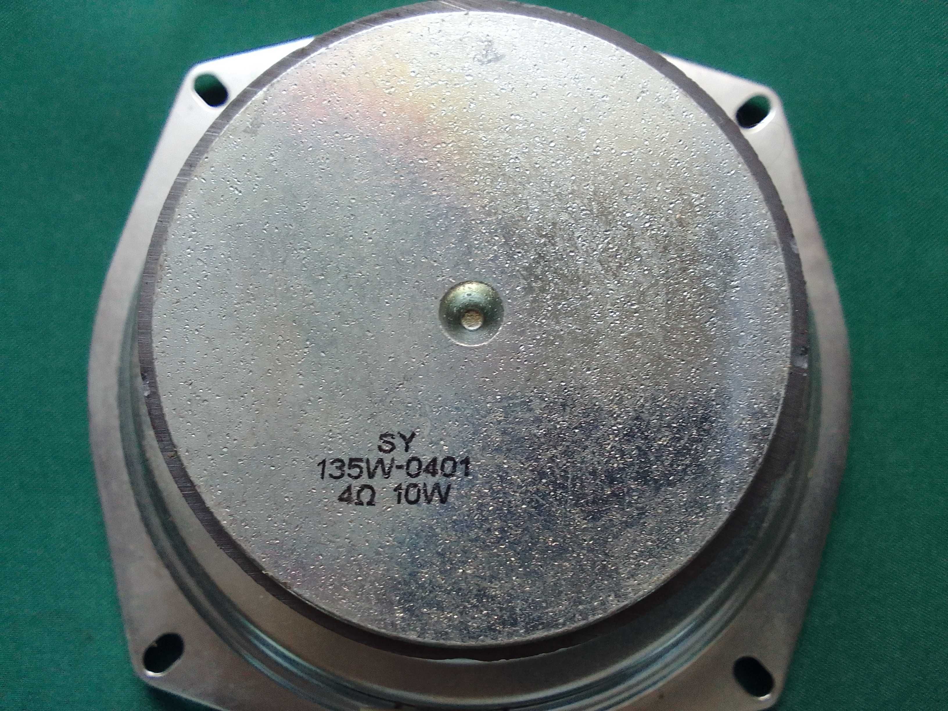 Zestaw głośników : 1 x 10Watt 4Ohm i 2 x 5Watt 4Ohm ,używane bdb.stan