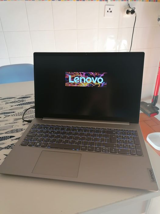Portátil Lenovo Thinkbook 15