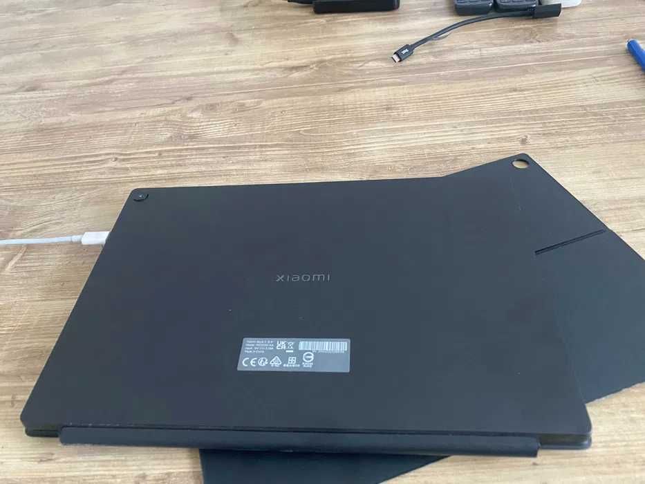 Ноутбук Xiaomi Book S 12.4" (JYU4477GL) + чехол-клавиатура + зарядное.