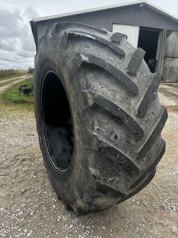 Opona 710/70R 42 Michelin