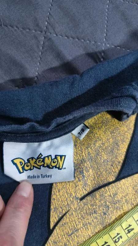 Podkoszulek Pikachu 122/128 7-8 lat