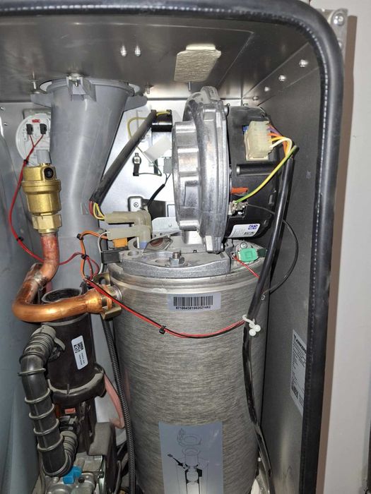 Serwis Pieców Gazowych / Montaż i Serwis Klimatyzacji