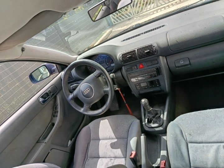 Audi A3 1.6 gasolina 101cv
