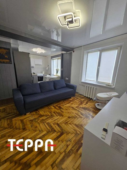 Продаж 3-кімнатної квартири з євроремонтом, Космос