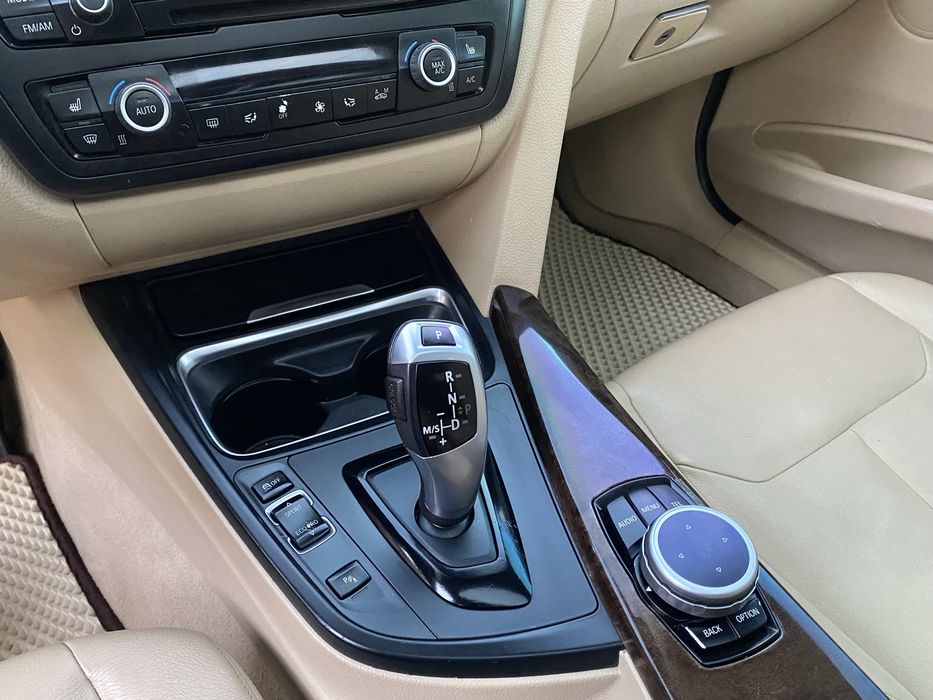 BMW 328i XDrive 2015рік