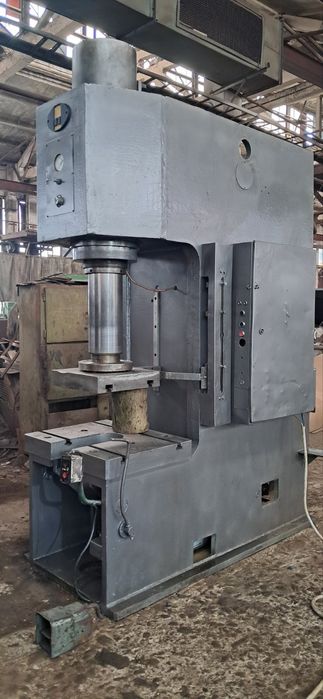 Пресс гідравлічний П6332Б 160 т.с