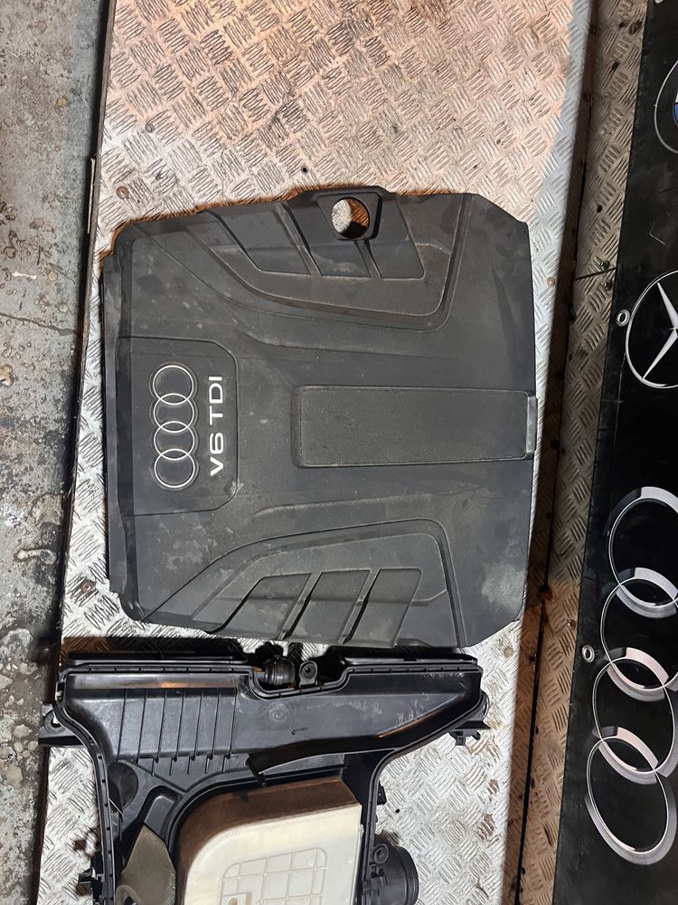 Audi q7 4m obudowa filtra powietrza