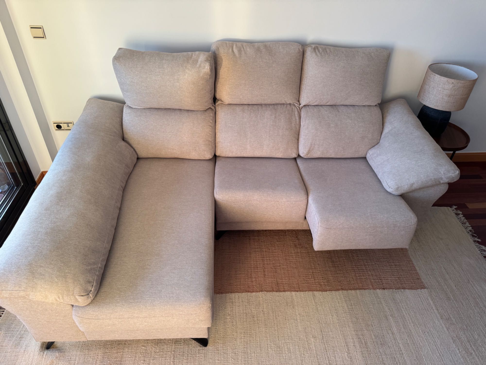 Sofá de 3 lugares com chaise longue