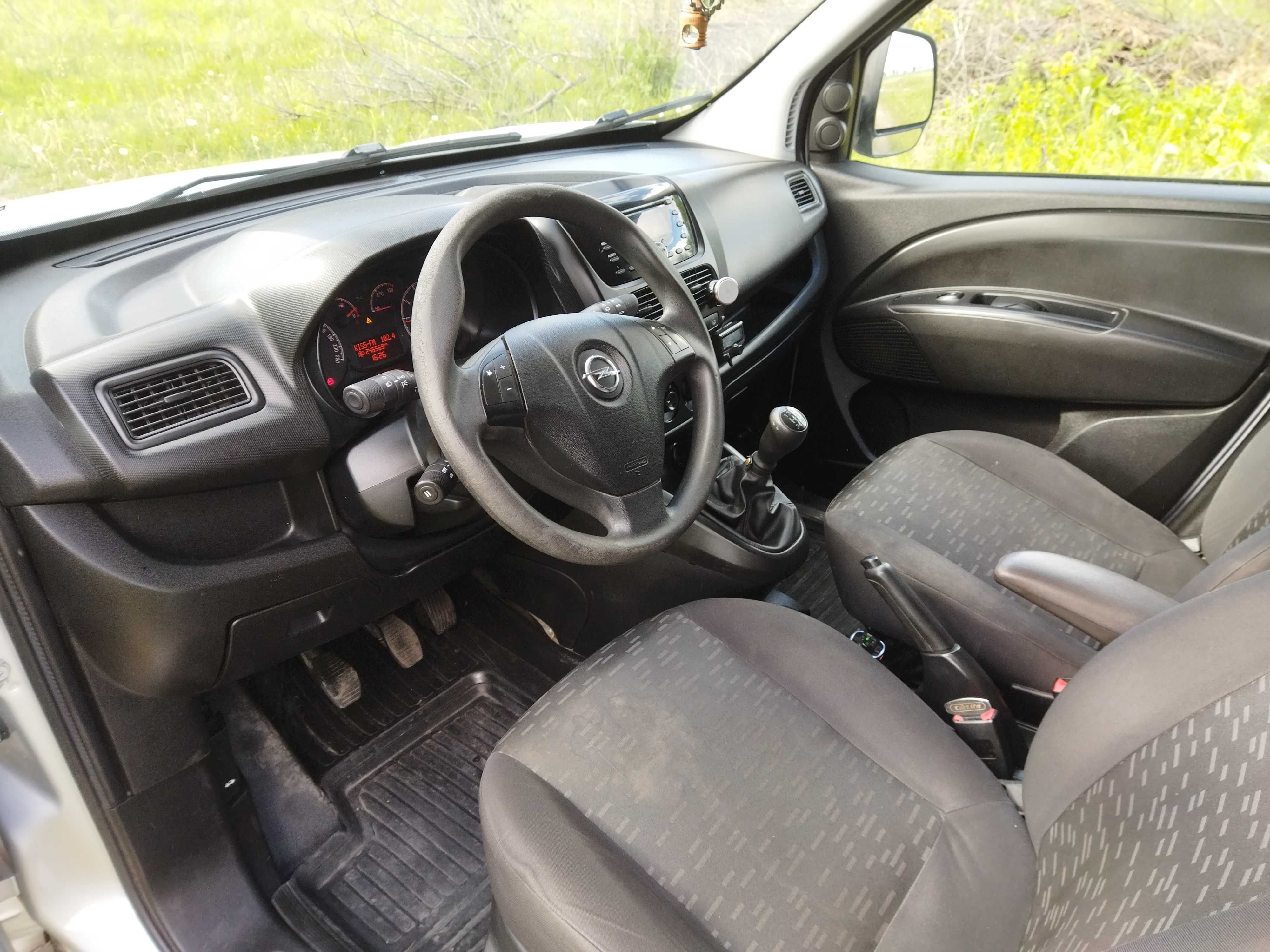Продам Opel Combo 2012