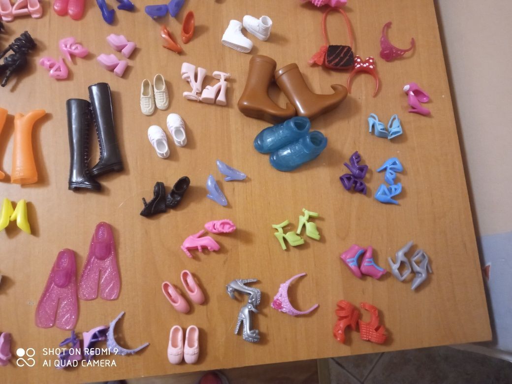 Lalki barbie i dodatki