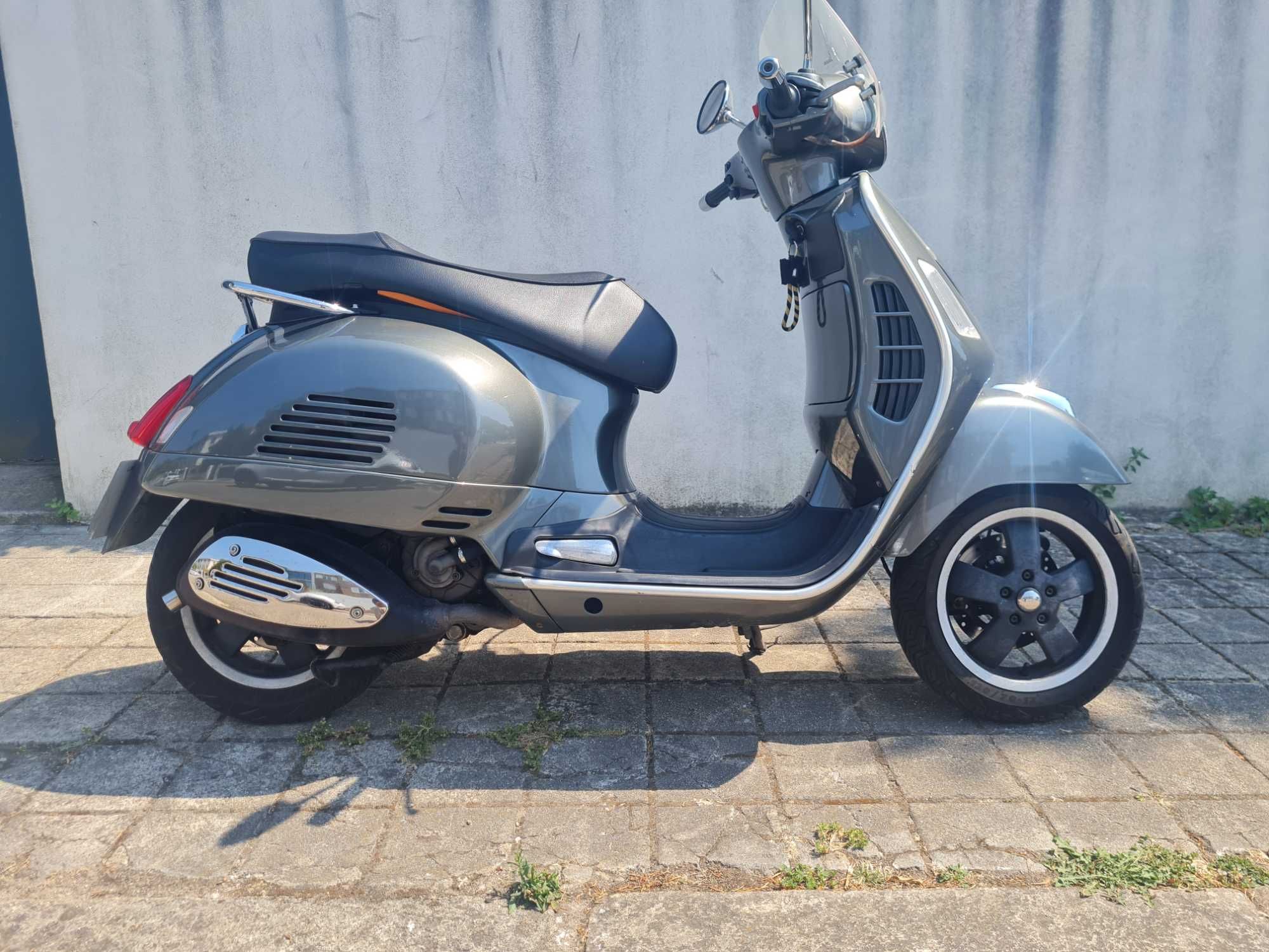 Vendo Vespa 300 GTS
