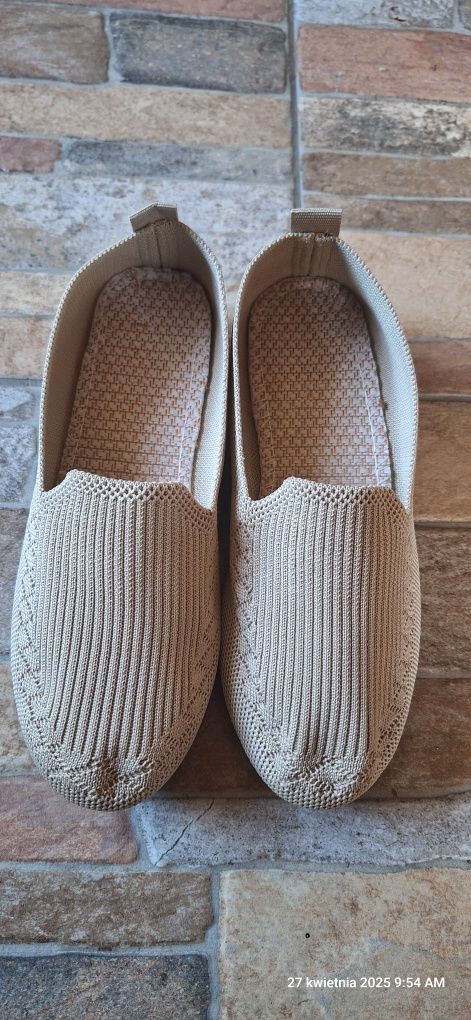 Buty wiosenne 37