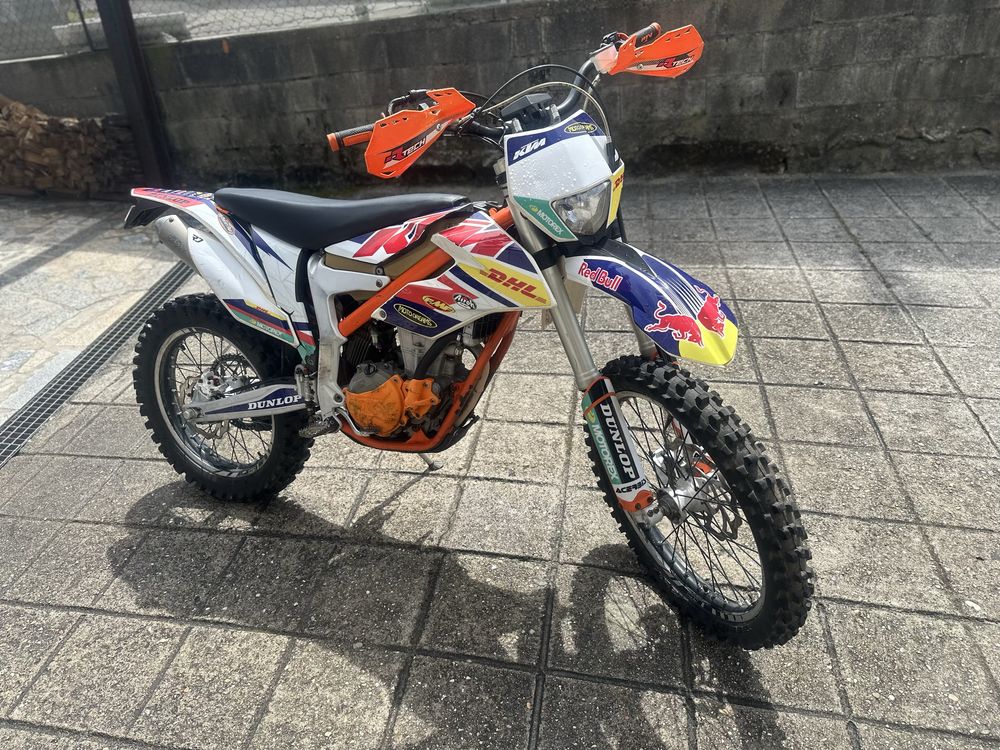 KTM FREERIDE 350 mota com poucas horas de uso.