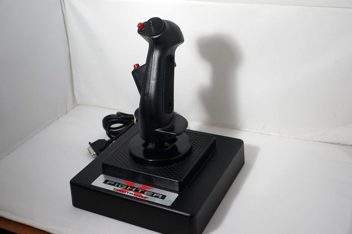 Joystick Thrustmaster Fighter X