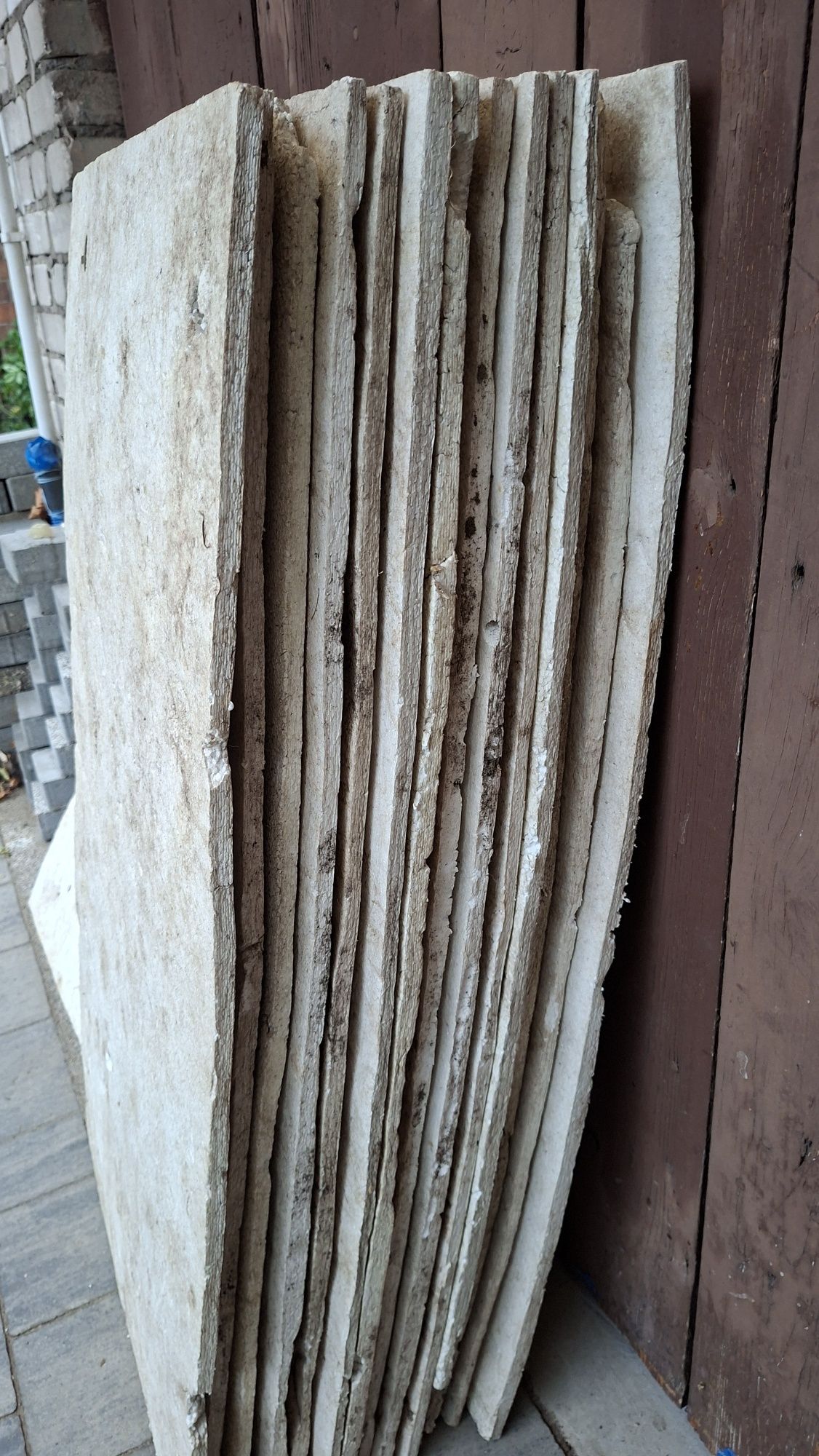 Podkład podłoże pod basen. Oddam za darmo 14 kawałków styropianu 2cm