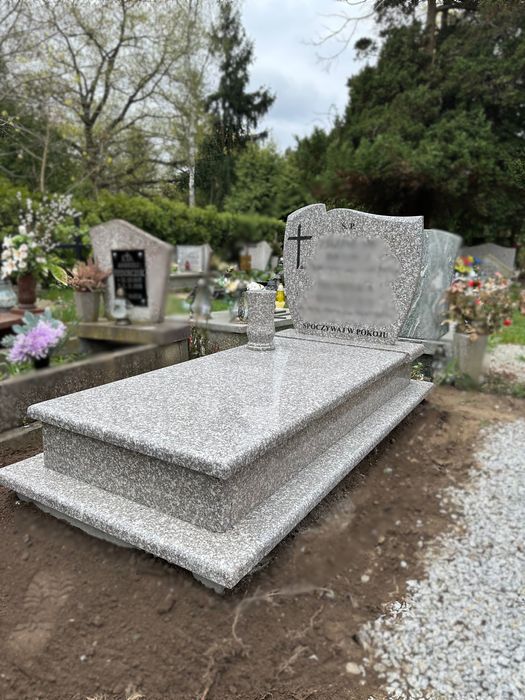 Nagrobek Granitowy Porządny Pomnik Brąz Królewski Granit 190x90