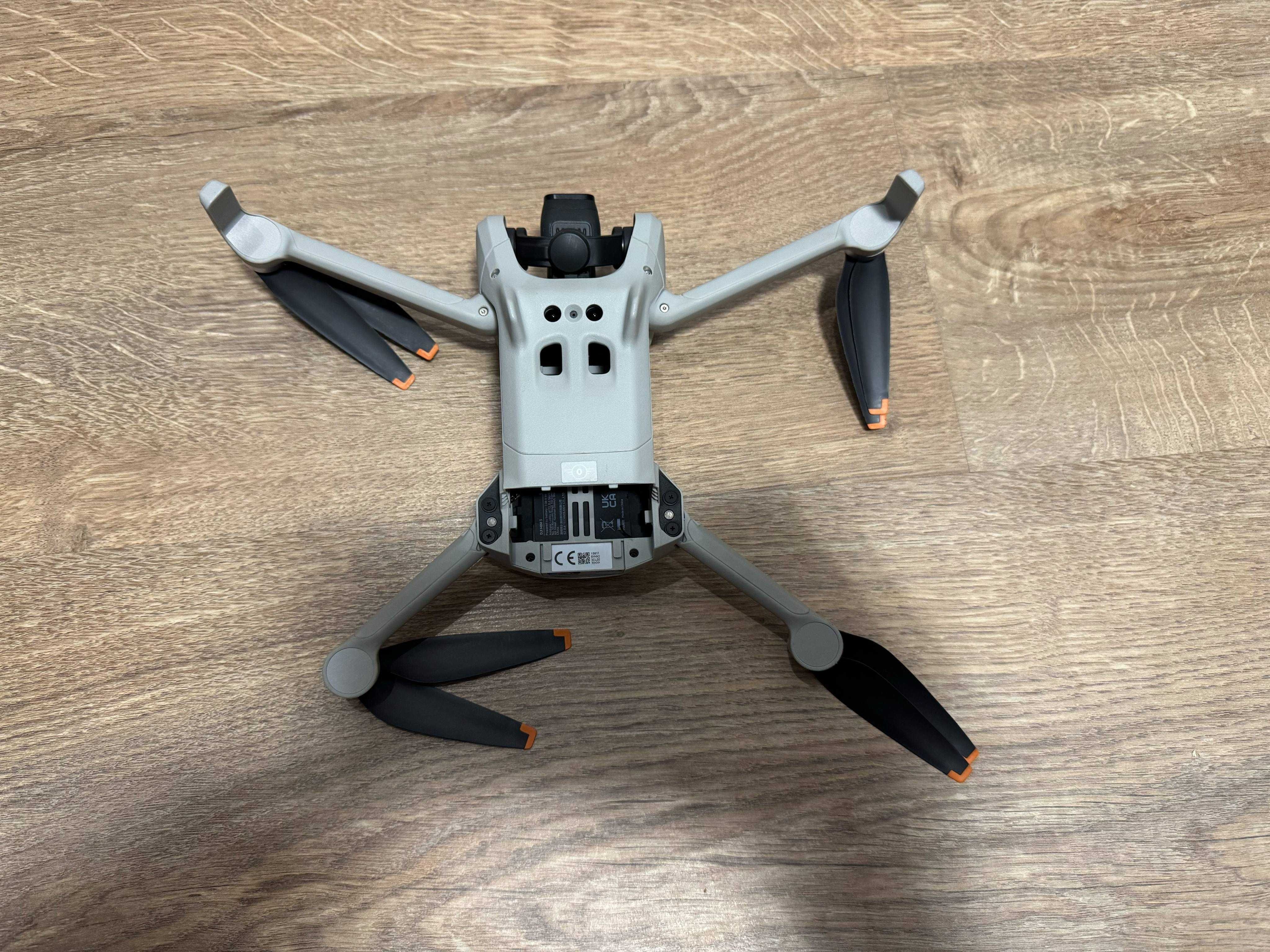 DJI mini 3 fly more combo na gwarancji