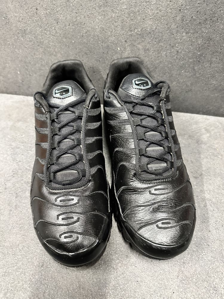Buty Nike Air Max plus Leather r42.5