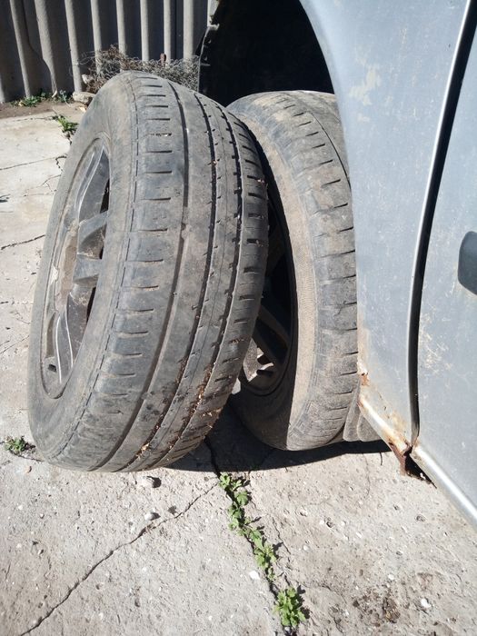 Диски R15 оригинальные, с резиной! Продам, Обменяю на диски на Кенго !