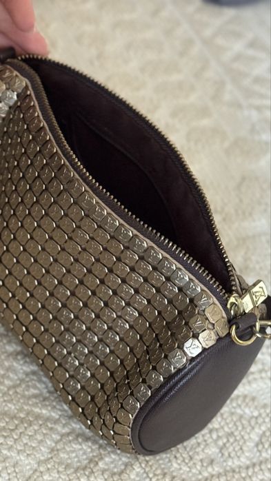 Złota torebka LV pochette