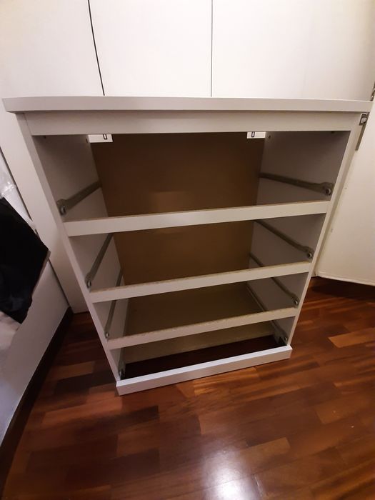 Cómoda IKEA Malm 4 gavetas