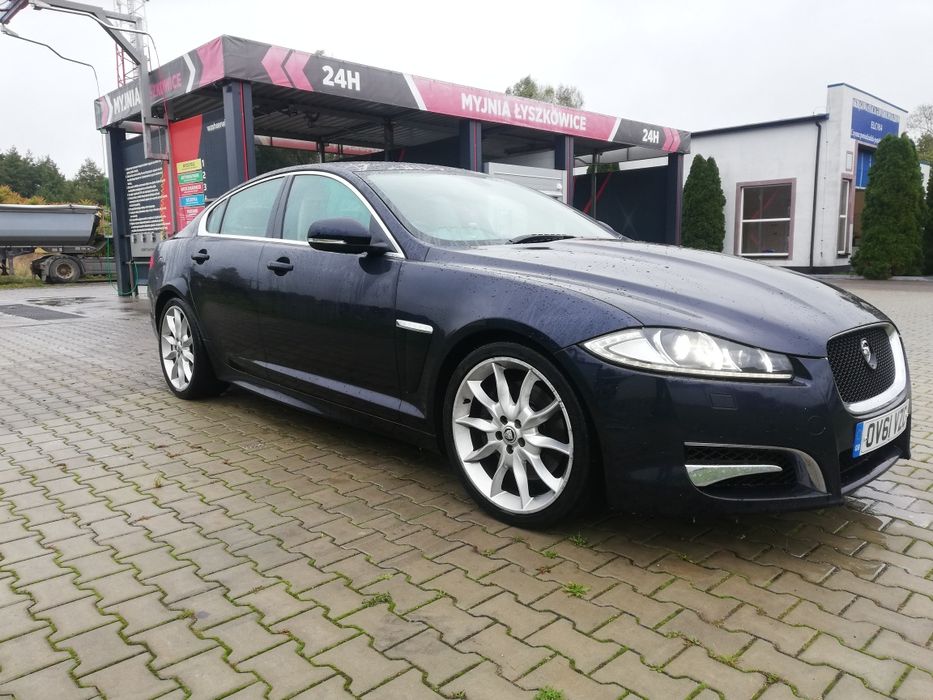 Jaguar XF S lift 3.0D 306DT skóry bixenon JGJ alufelgi 20"