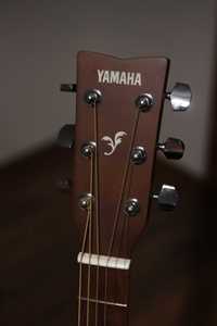 Yamaha F310 | STOJAK + 6 KOSTEK + KAPODASTER | Gitara akustyczna