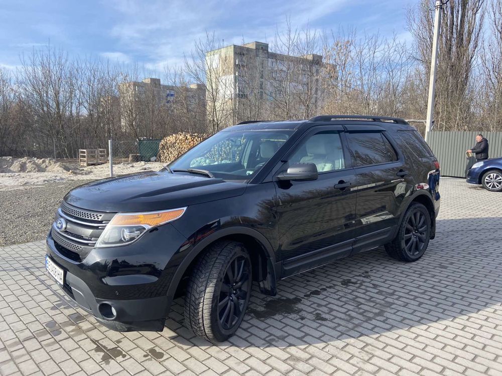 В продажі  Ford Explorer