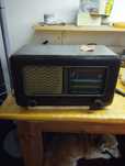 Radio antigo da  segunda guerra mundial