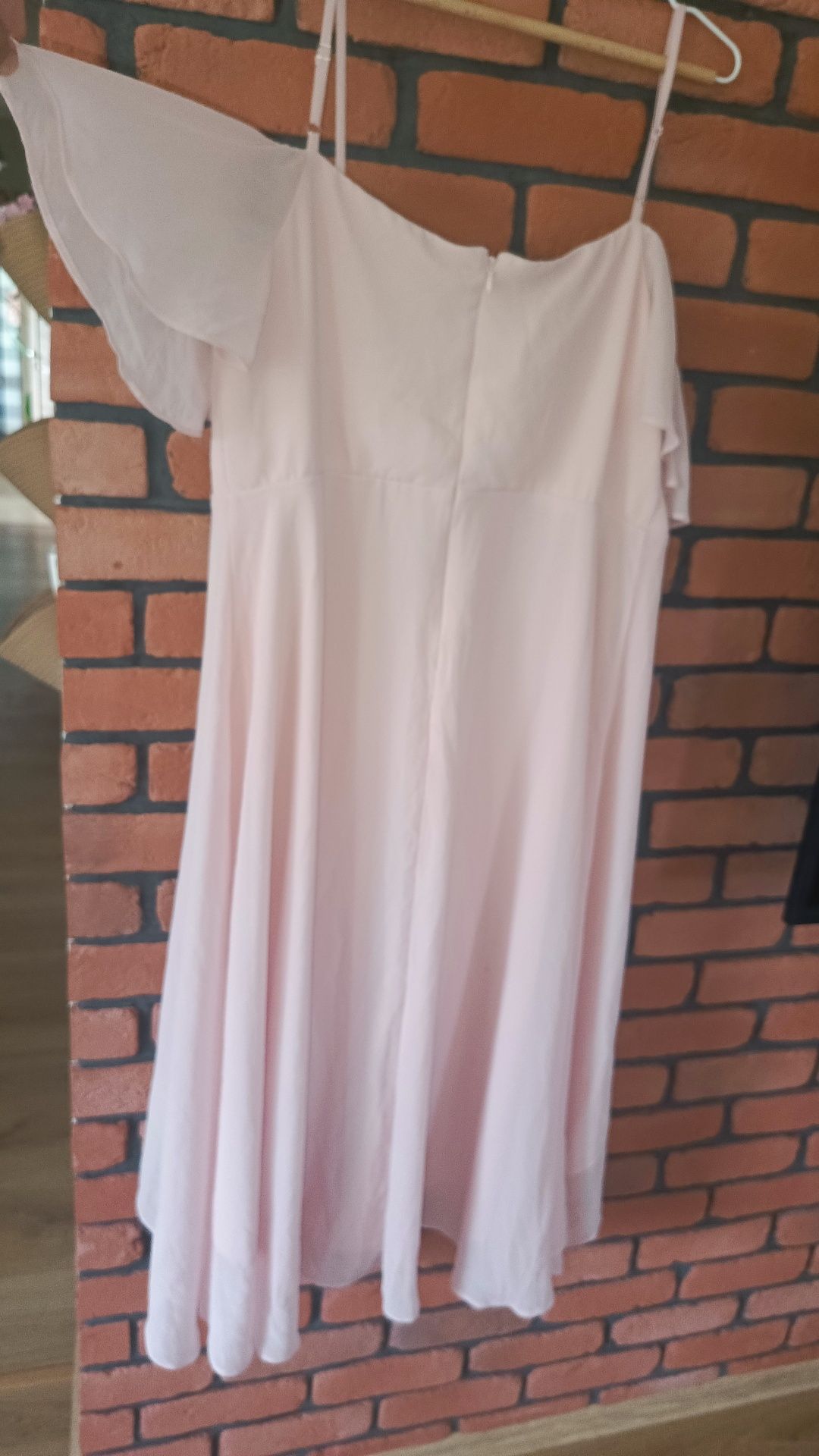 Nowa pudrowa sukienka wesele imprezy plus size 46 48