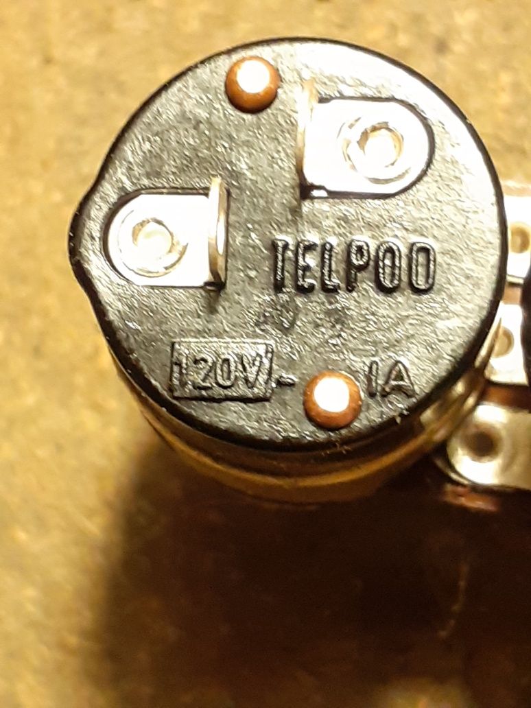 Potencjometr Obrotowy telpod 120V 2,2k  B 3 9   50 sztuk
