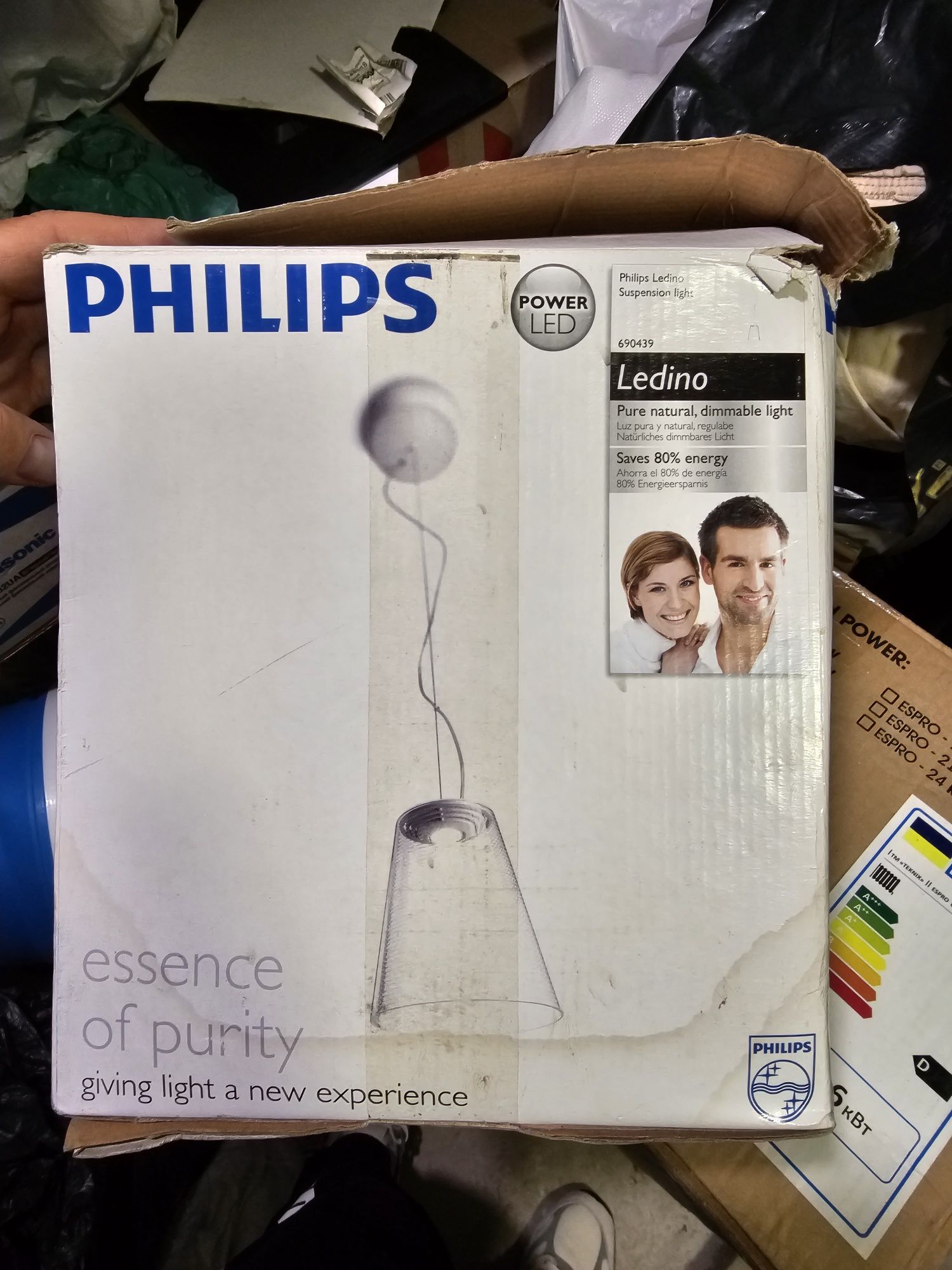 Люстра.  philips.   Лампа