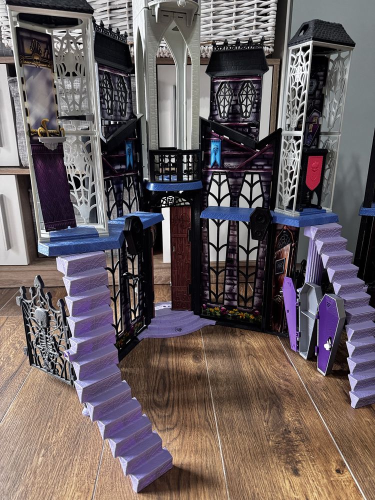 Monster High straszyceum deluxe xxl domek zamek