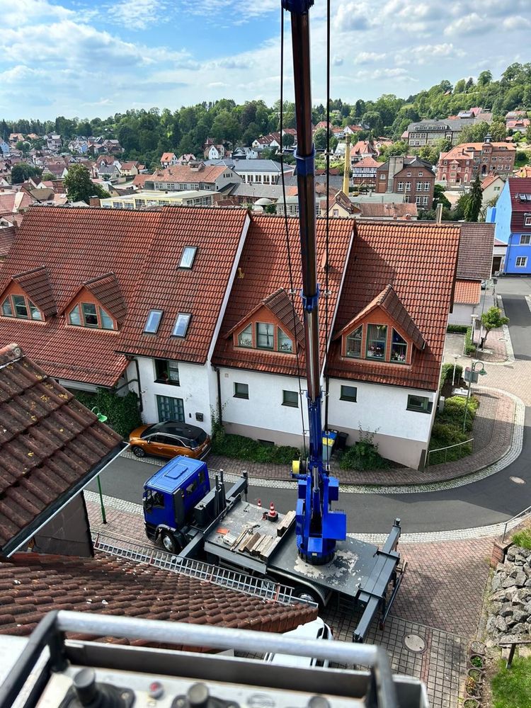 Żuraw ciesielski dźwig dekarski Bocker AK 35/2000 z Koszem roboczym