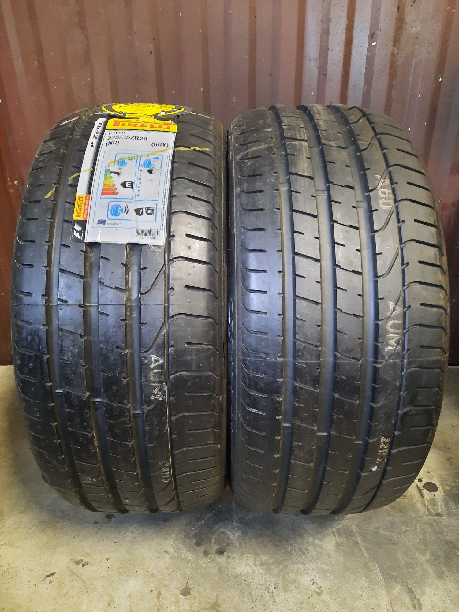 Opony 235/35 ZR20 88Y NO Pirelli Pzero