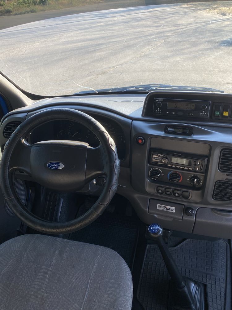Ford Transit оригинальный автобус