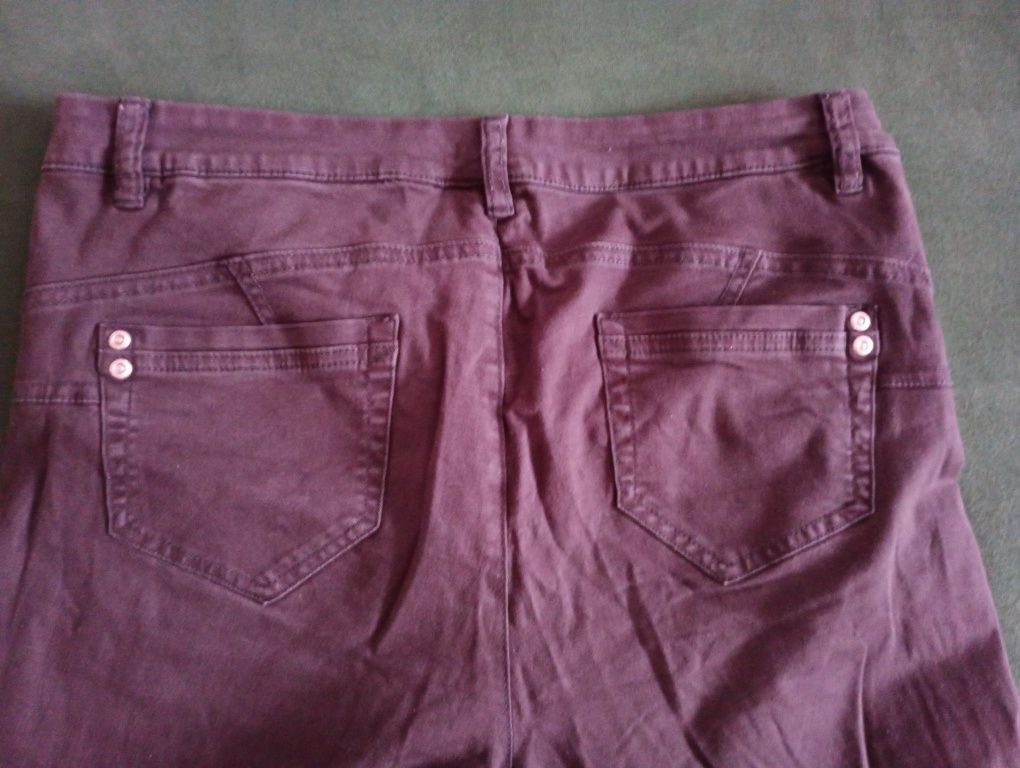 Spodnie jeansowe rozmiar L/XL