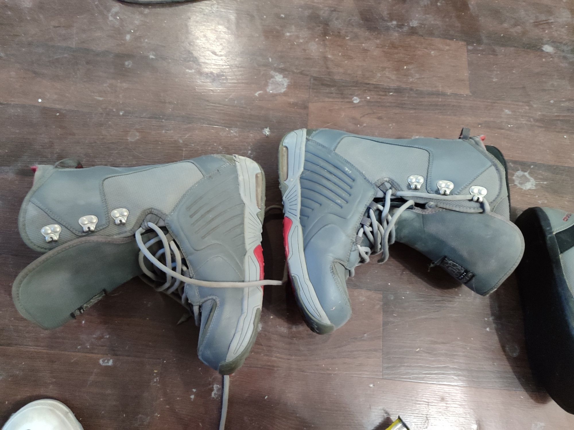 Сноубордические ботинки 43 - 44р