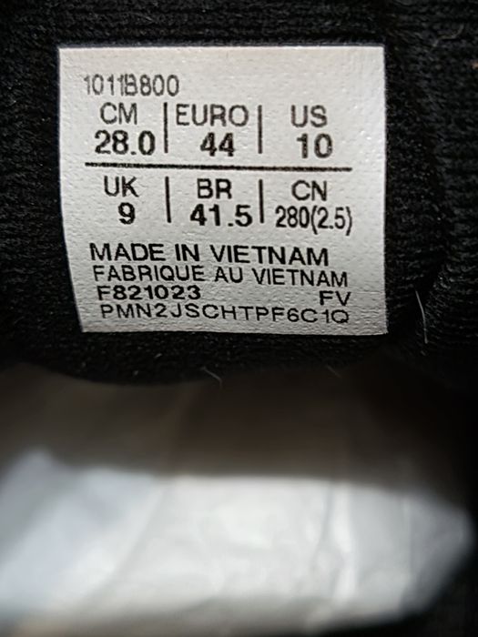 Оригінал 100%  чоловічі кросівки asics trabuco max 3  euro 44