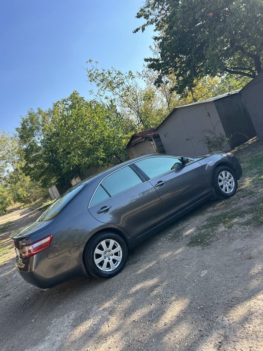 Продам Toyota Camry 3.5