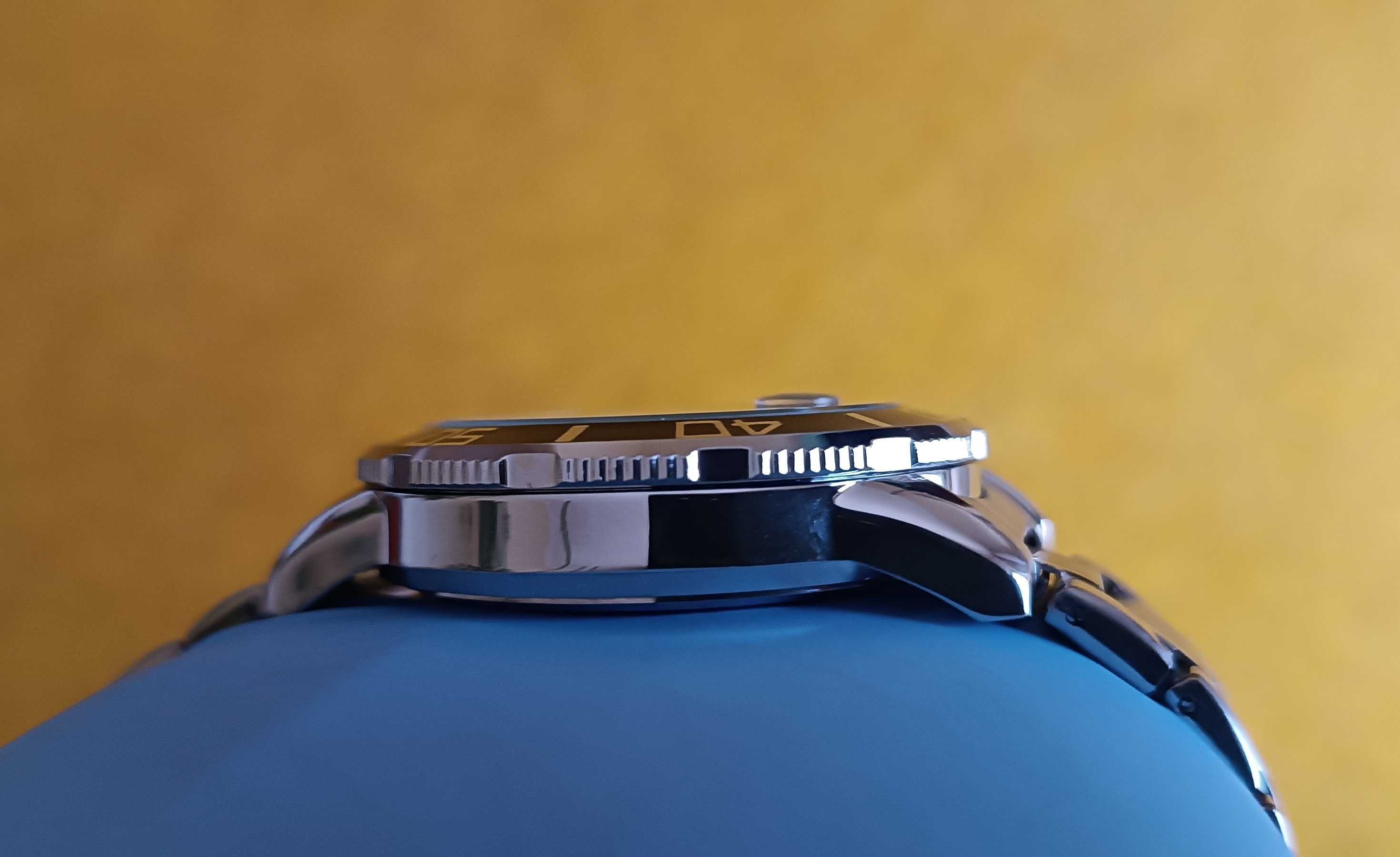 DOXA Shark-300 Ceramica D200SGN, Swiss Made.
