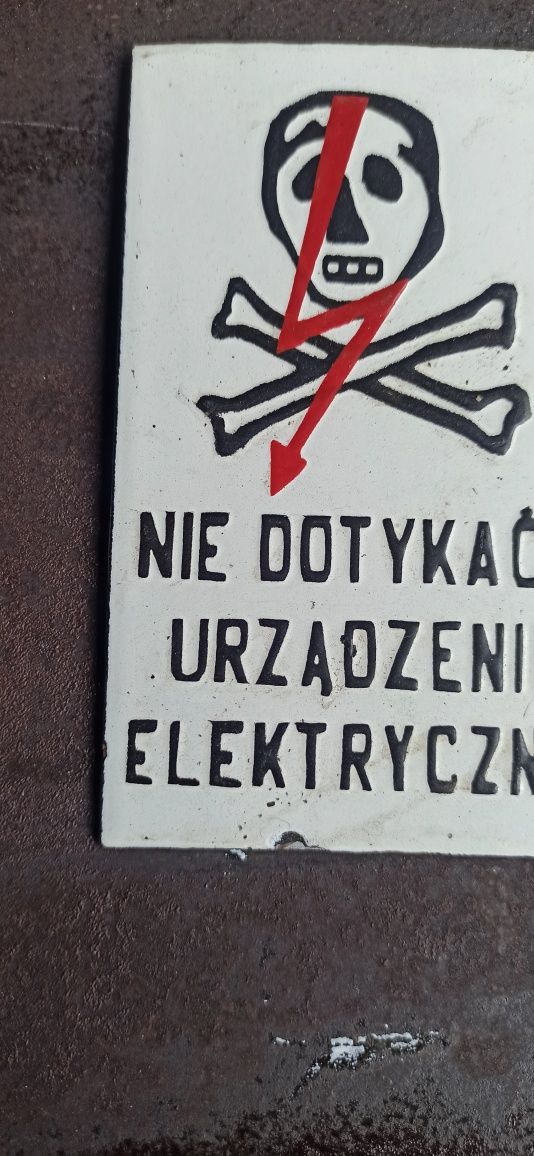 Stare emaliowane tablice z PRL-u komplet