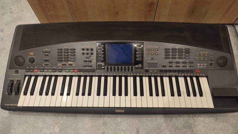 Синтезатор Yamaha PSR-8000